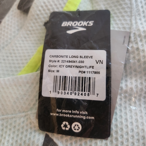 HOLIDAY SALE 🌲 NWT Carbonite Long Sleeve in Icy Grey / Nightlife - Picture 7 of 8